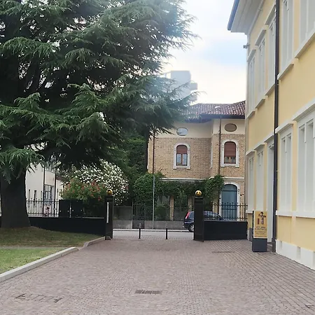 Il Pozzo Dei Desideri Romantic 3* Spilimbergo